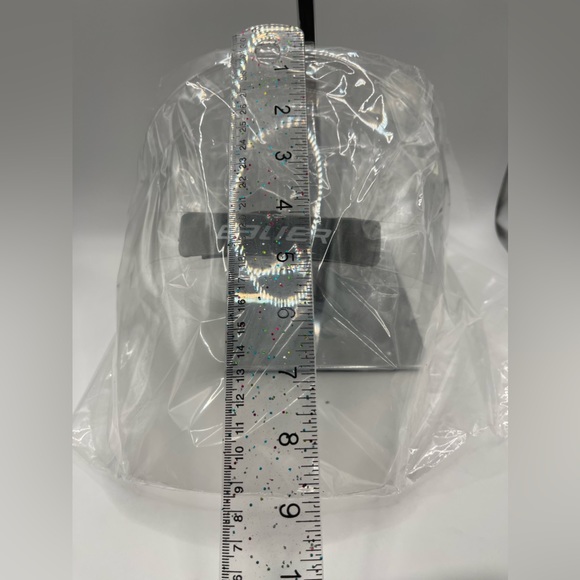 Bauer Integrated Cap Faceshield - Picture 7 of 10